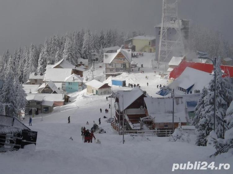 Teren de 32000 mp, în Petros