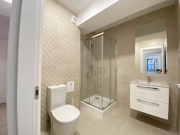 Apartament cu 3 camere decomandat, mobilat în Theodor Pallady