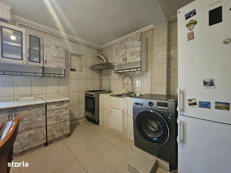 Apartament cu 2 camere decomandat în Teilor