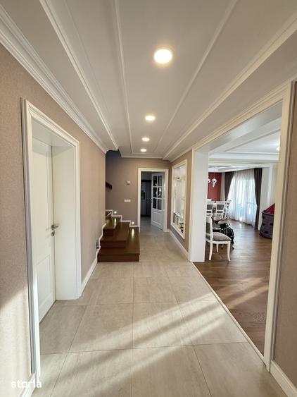 Casă cu 3 camere cu Teren 684 Mp în Sânmartin