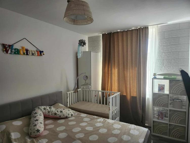 Apartament cu 2 camere decomandat în Florești