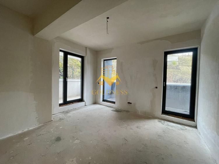 Apartament cu 3 camere semidecomandat în Zorilor