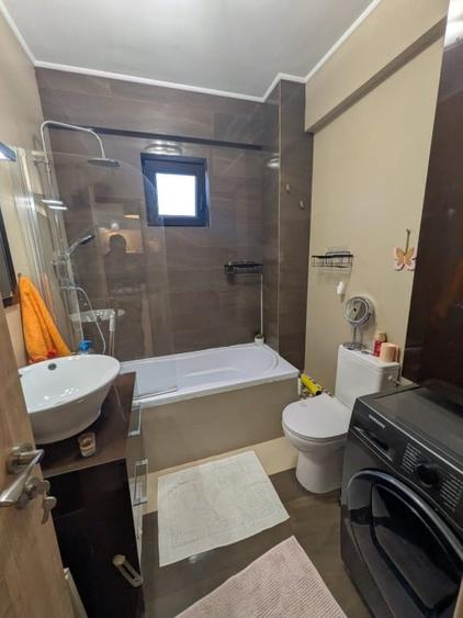 Apartament cu 2 camere nedecomandat, mobilat în Mihai Bravu