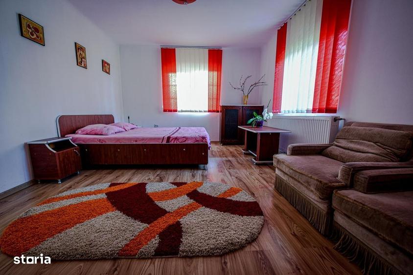 Casă cu 4 camere în Central
