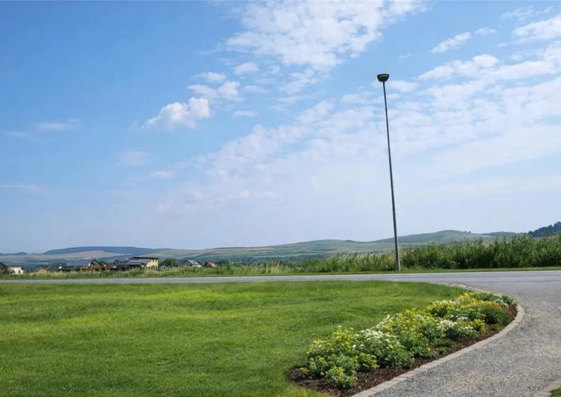 Casă cu 5 camere cu Teren 541 Mp în Central
