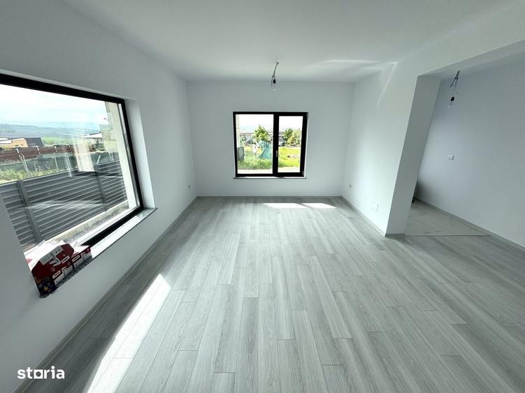 Casă cu 4 camere cu Teren 455 Mp în Miroslava
