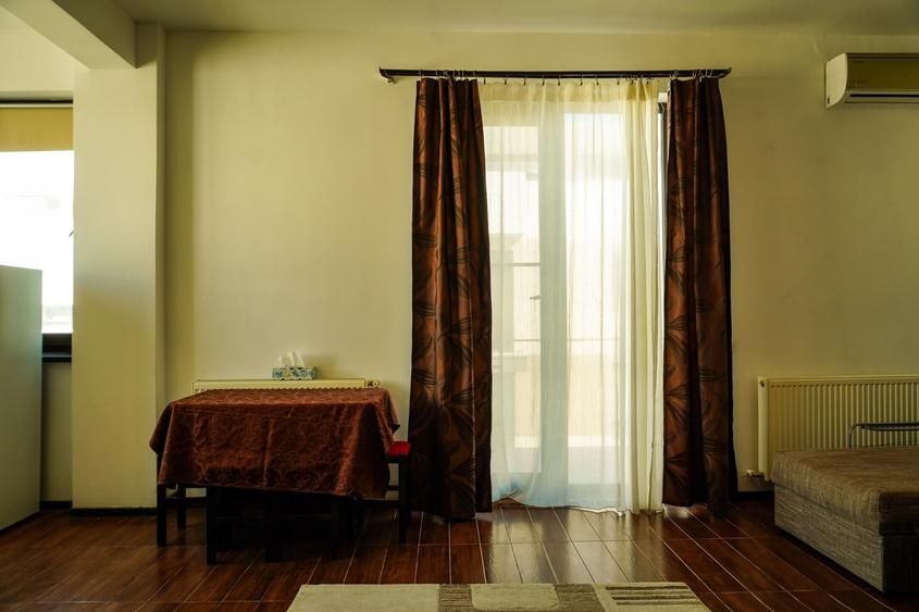 Apartament cu 2 camere decomandat în Năvodari