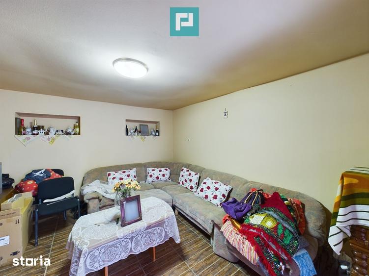 Casă cu 2 camere cu Teren 456 Mp în Ghioroc