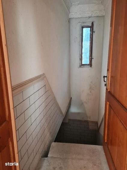 Casă cu 3 camere cu Teren 250 Mp în Morărești