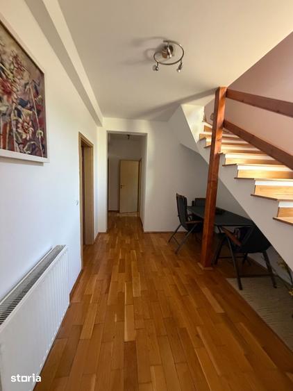 Casă cu 4 camere cu Teren 735 Mp în Dumbrăvița