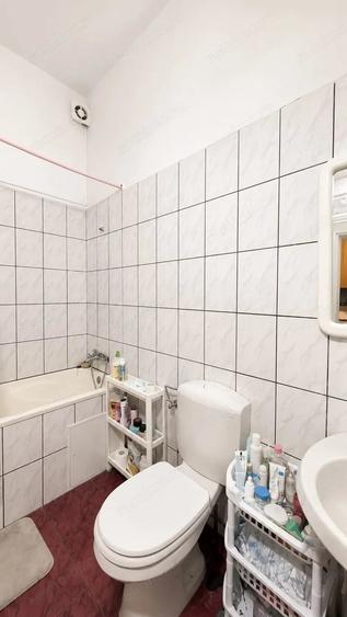 Apartament cu 4 camere semidecomandat în Brâncoveanu