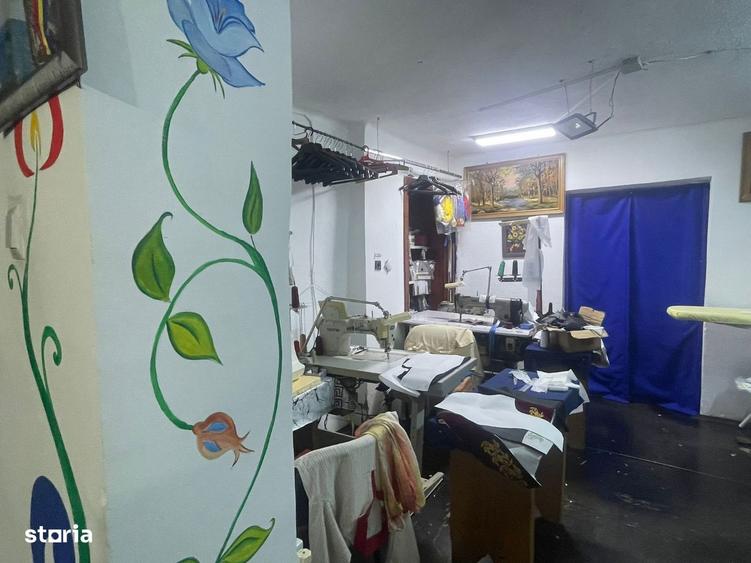 Casă cu 4 camere cu Canalizare în Central