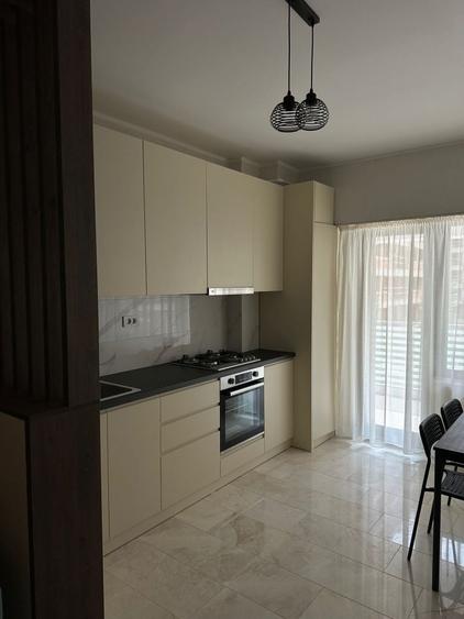 Apartament cu 2 camere semidecomandat în Cârlig