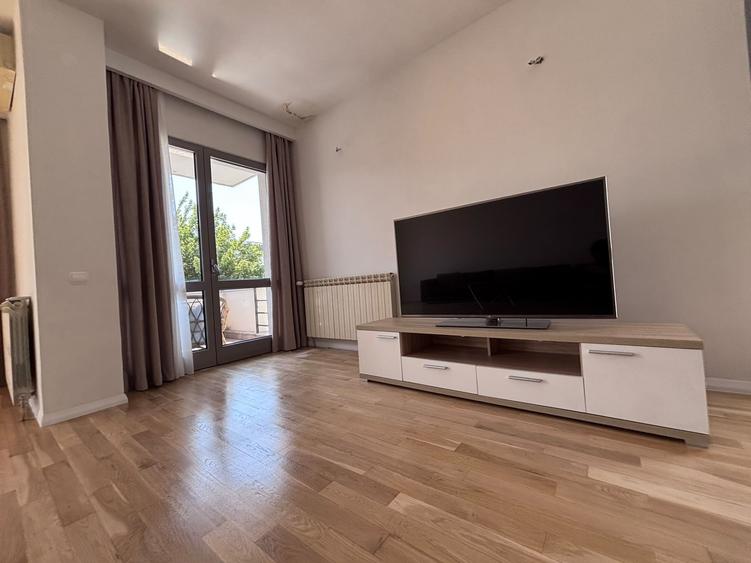 Apartament cu 4 camere decomandat, mobilat în Dorobanți