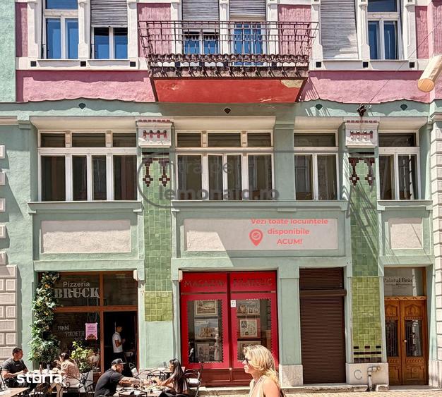 Apartament cu 3 camere decomandat în P-ța Unirii