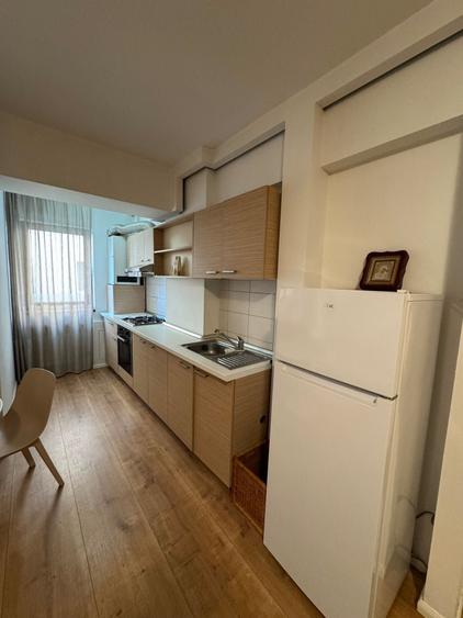 Apartament cu 2 camere decomandat în Virtuții