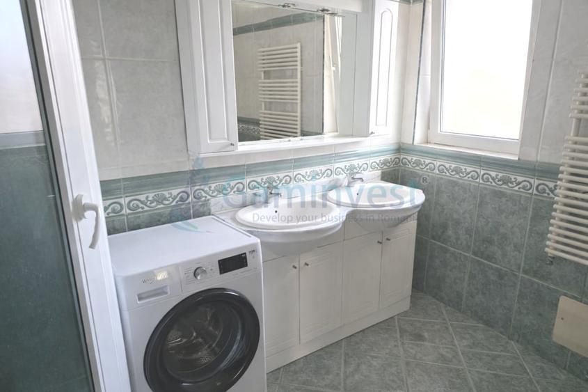 Casă individuală cu 3 camere cu Canalizare în Cantemir