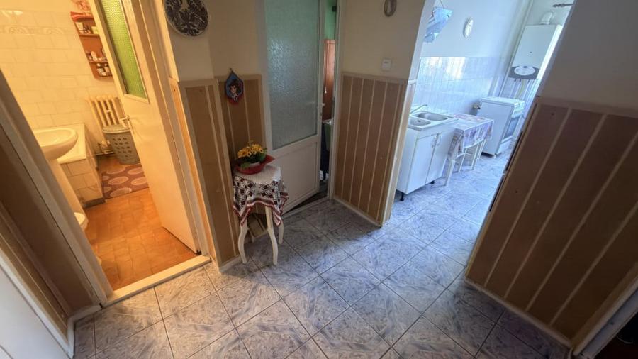 Apartament cu 2 camere decomandat în Vasile Aaron