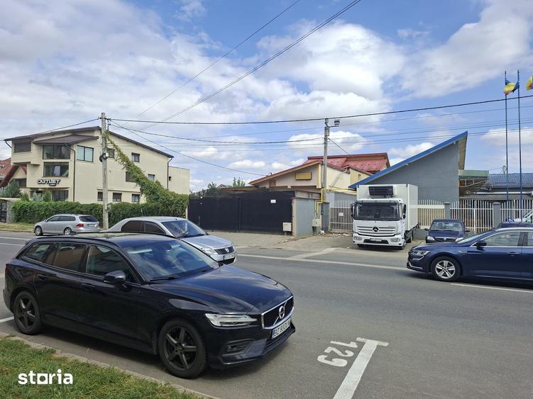 Casă cu 8 camere cu Teren 410 Mp în Central