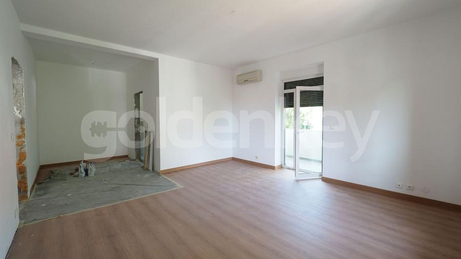 Vilă cu 6 dormitoare | cartier rezidential langa padure - 9