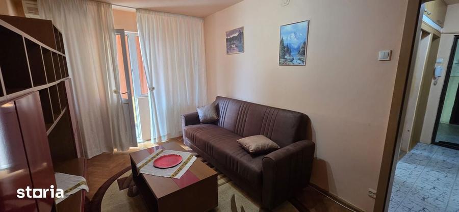 Apartament cu 2 camere nedecomandat în Girocului