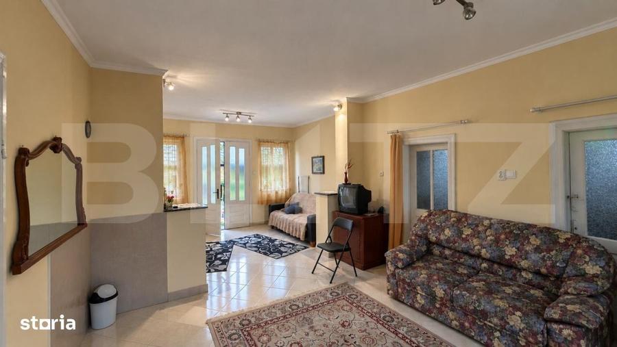 Casă cu 4 camere în Vinerea