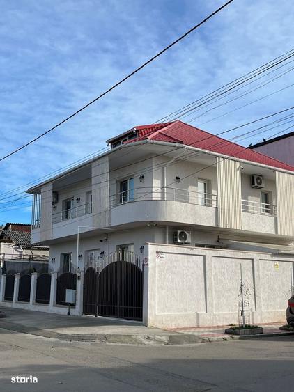 Casă cu 6 camere cu Teren 170 Mp în Nord