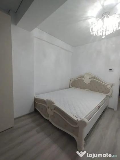 Apartament cu 2 camere semidecomandat în Micro 17