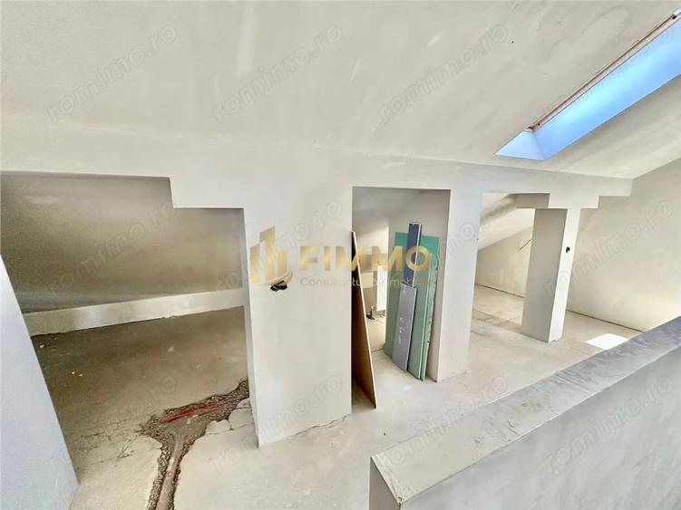 Apartament cu 3 camere în Est