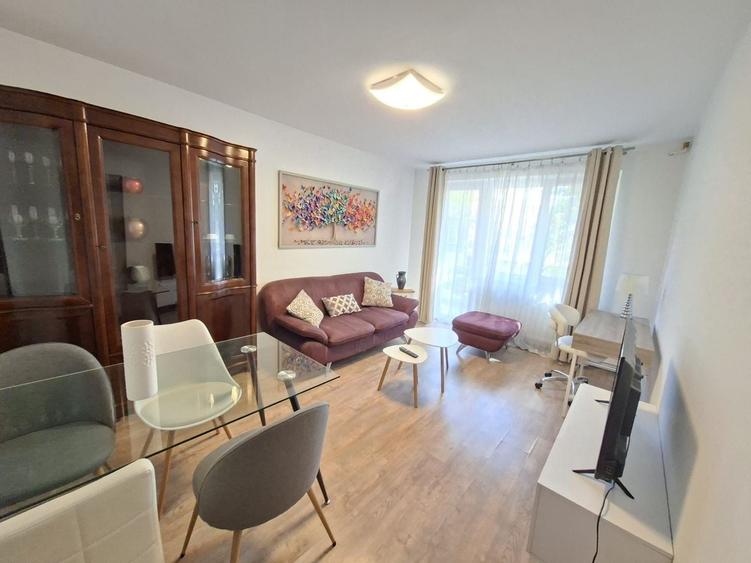 Apartament 3 camere lingă Facultatea de Medicina - 1