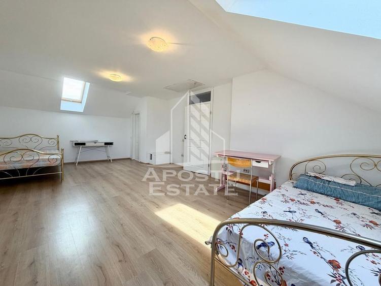 Jumatate de Duplex, 5 camere, 4 bai, PetFriendly, curte, ... - 4