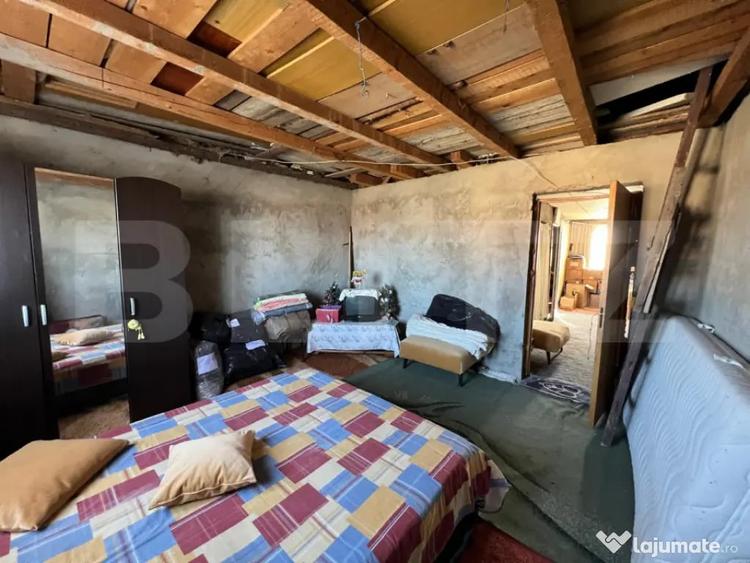 Casă cu 5 camere cu Teren 524 Mp în Popoveni