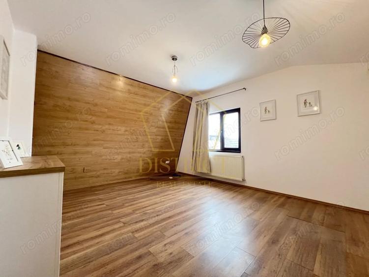 Casă cu 7 camere cu Teren 1360 Mp în Braytim