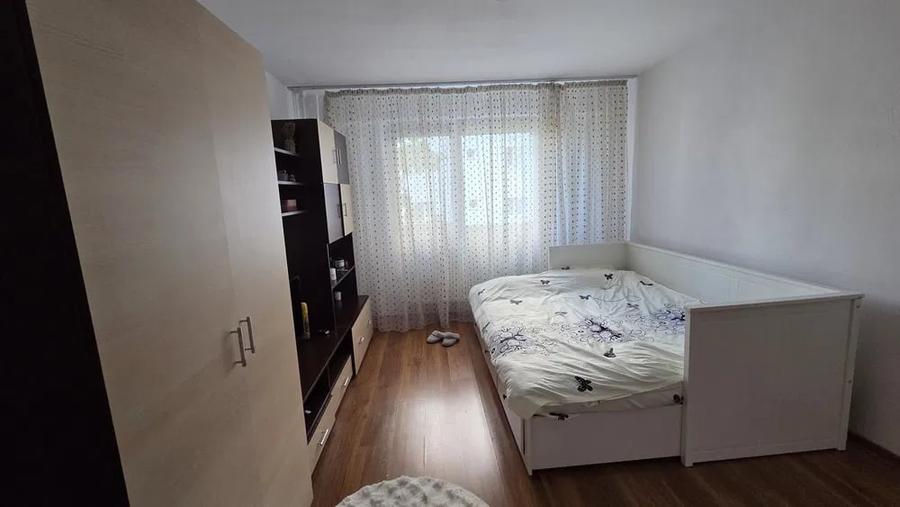 Apartament cu 2 camere semidecomandat, mobilat în Gorjului