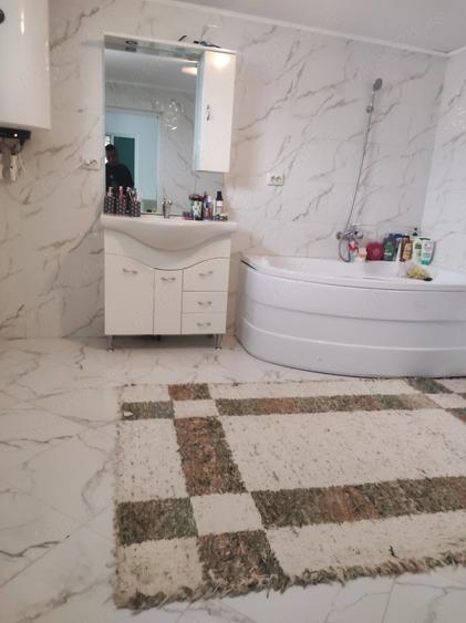 Casă cu 1 camere cu Teren 500 Mp în Gropeni