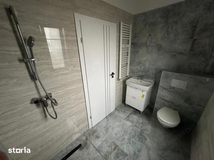 Casă cu 5 camere cu Teren 220 Mp în Mehala