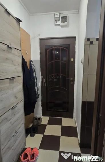 Apartament cu 2 camere semidecomandat în Brâncoveanu