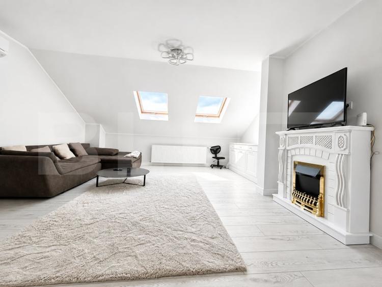 Apartament cu 3 camere semidecomandat, mobilat în Ultracentral