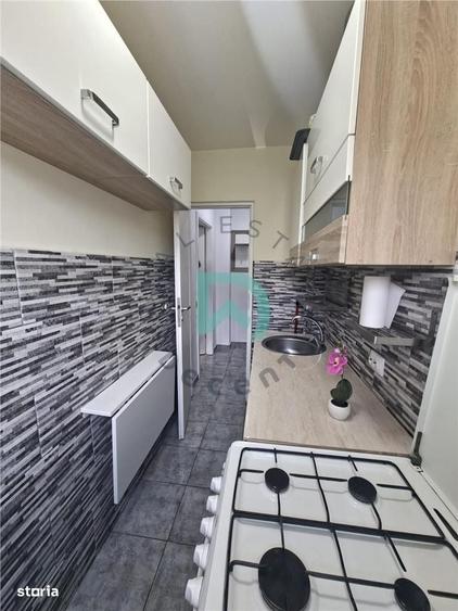 Apartament cu 2 camere semidecomandat în Florilor