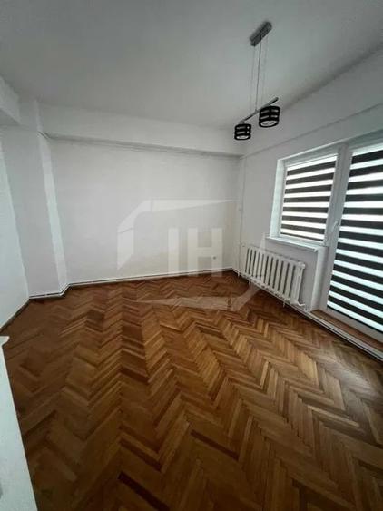 Apartament cu 4 camere decomandat, mobilat în Mărăști