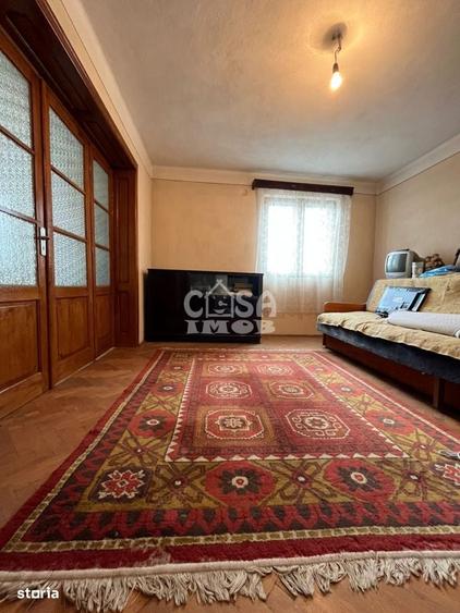 Casă cu 4 camere decomandat cu Teren 980 Mp în Sud