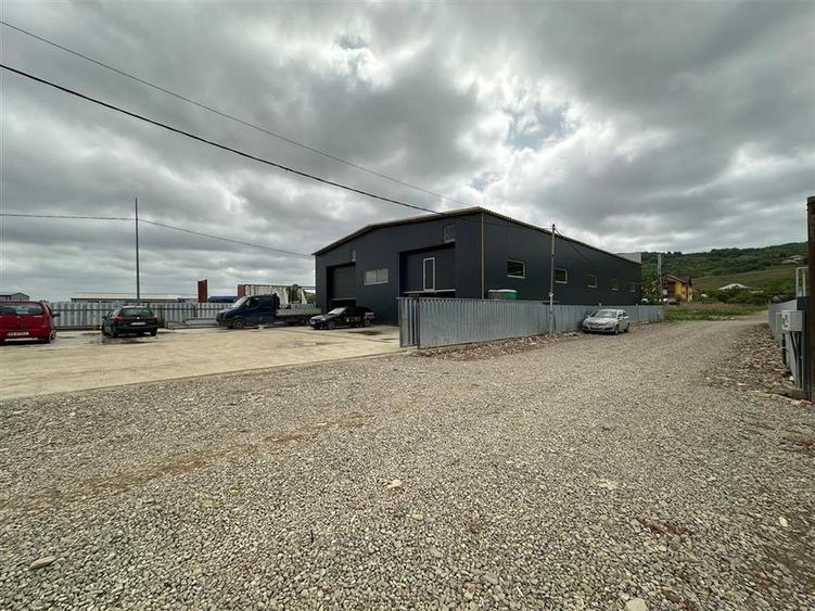Spațiu industrial, de 908 mp, în Tomești