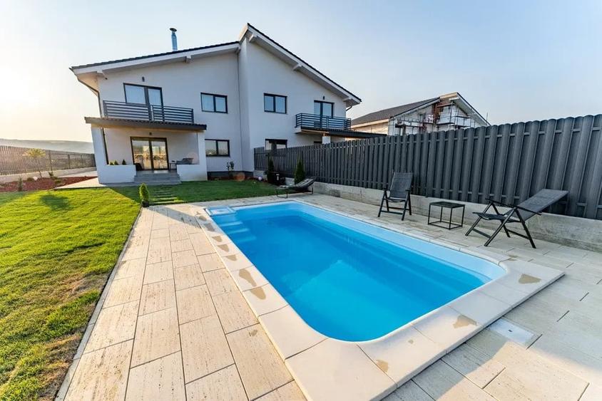 Duplex cu 5 camere cu Canalizare în Jucu de Mijloc