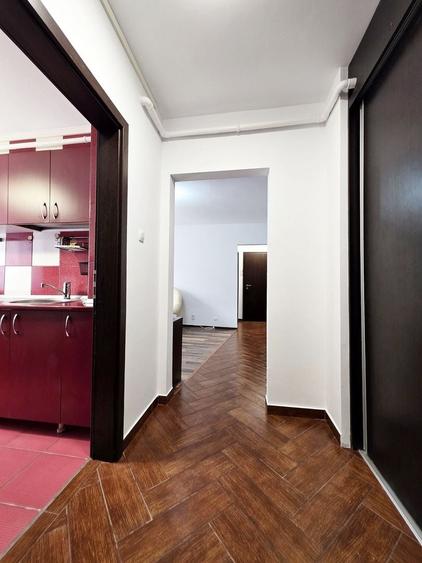 Apartament cu 2 camere semidecomandat, mobilat în Titan