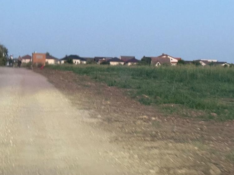 Teren agricol extravilan de 1000 mp, în Exterior Est