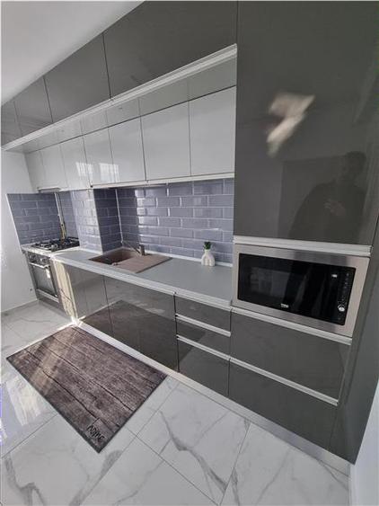 Apartament cu 2 camere decomandat, mobilat în Cuza Vodă