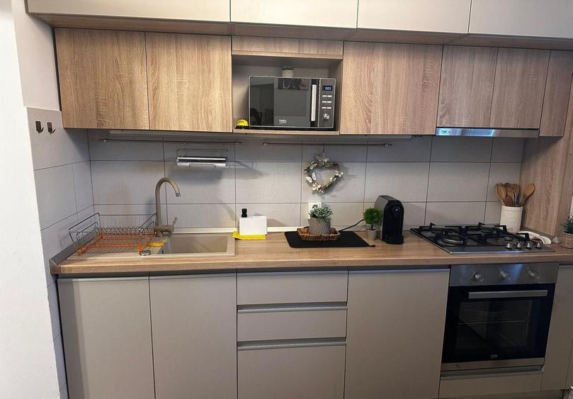 Apartament cu 2 camere decomandat, mobilat în Brâncoveanu