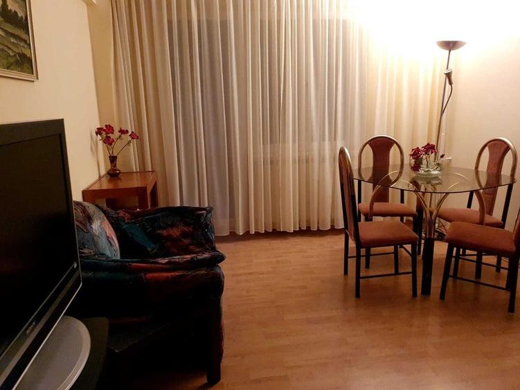 Apartament cu 2 camere decomandat în Exterior Vest