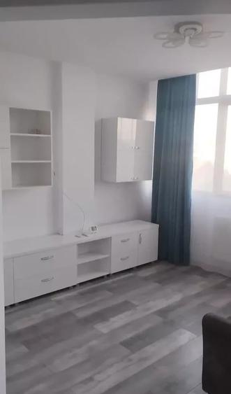 Apartament cu 2 camere decomandat în Valea Adâncă