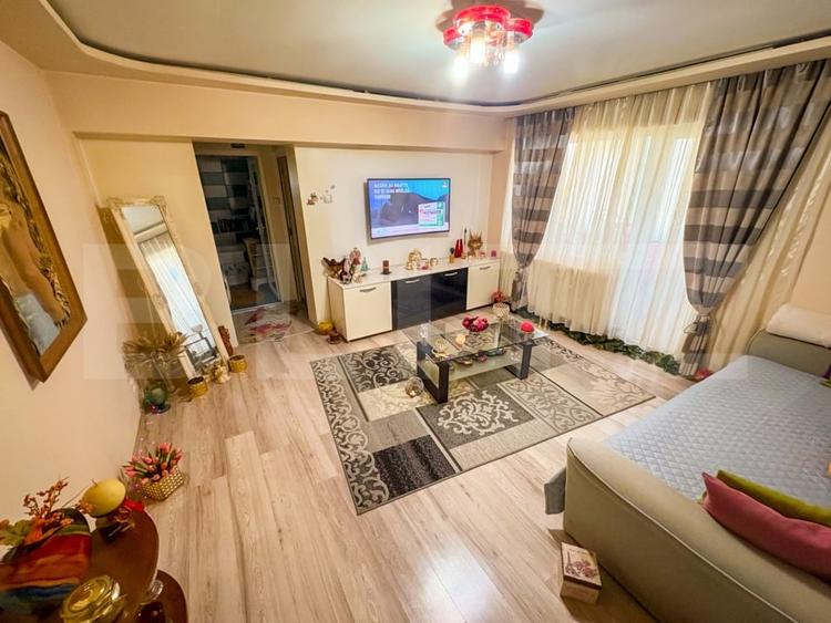 Apartament 2 camere semi-decomandat - 3